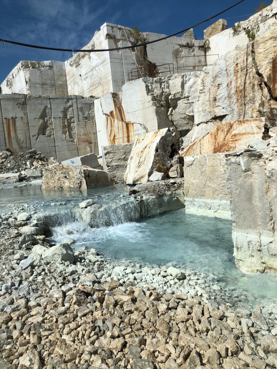 Pedreira Travertino Romano Stone Marmi Boutique