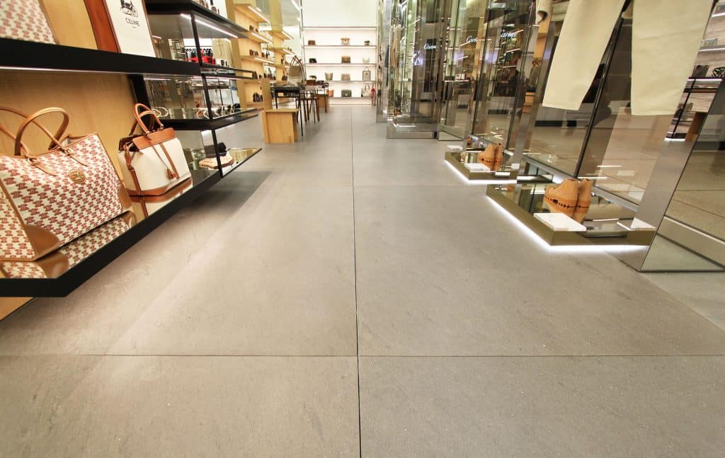 Basaltina-Grand_Antique-Travertino-Silver-Stone_Marmi_Boutique