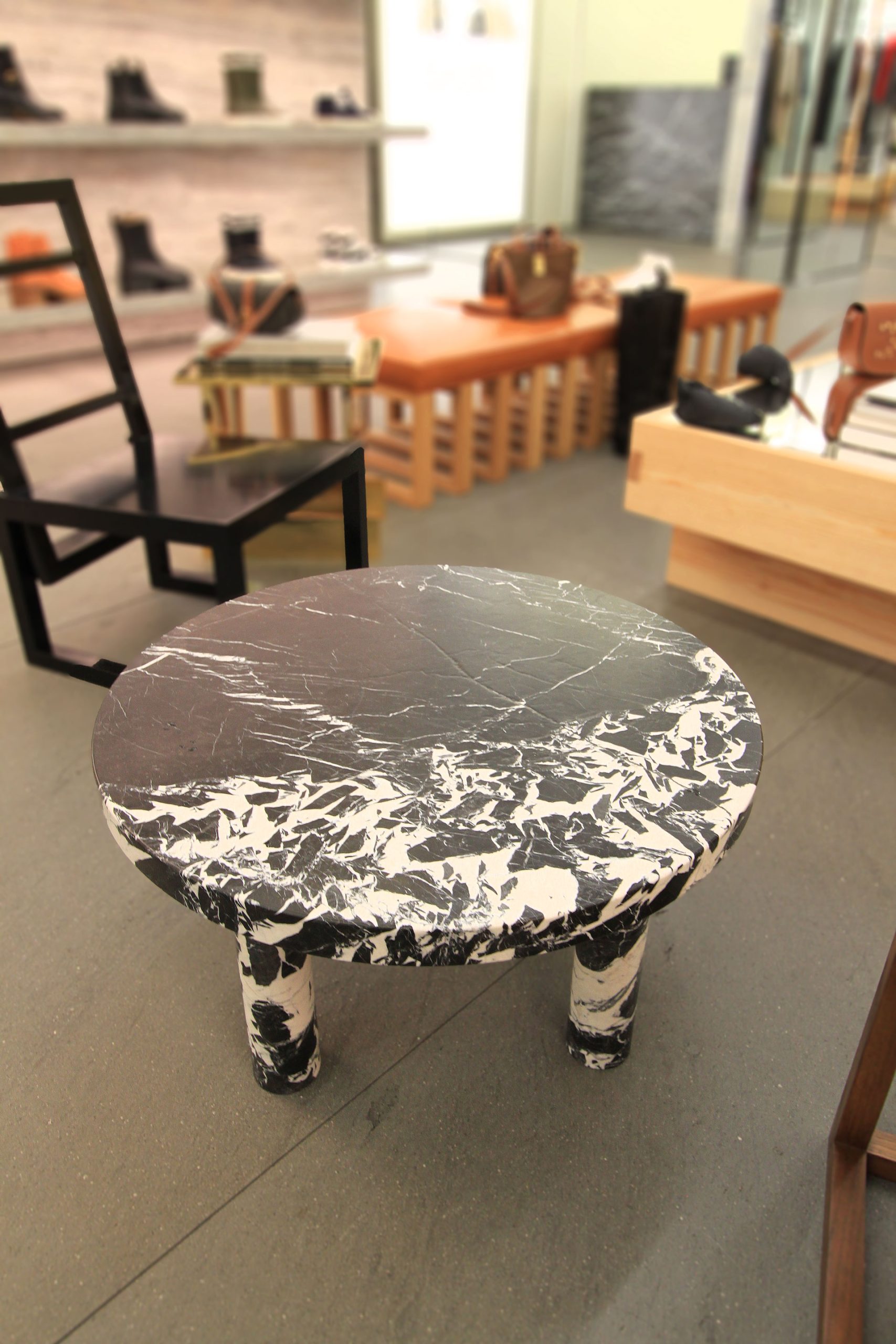 Basaltina-Grand_Antique-Travertino-Silver-Stone_Marmi_Boutique