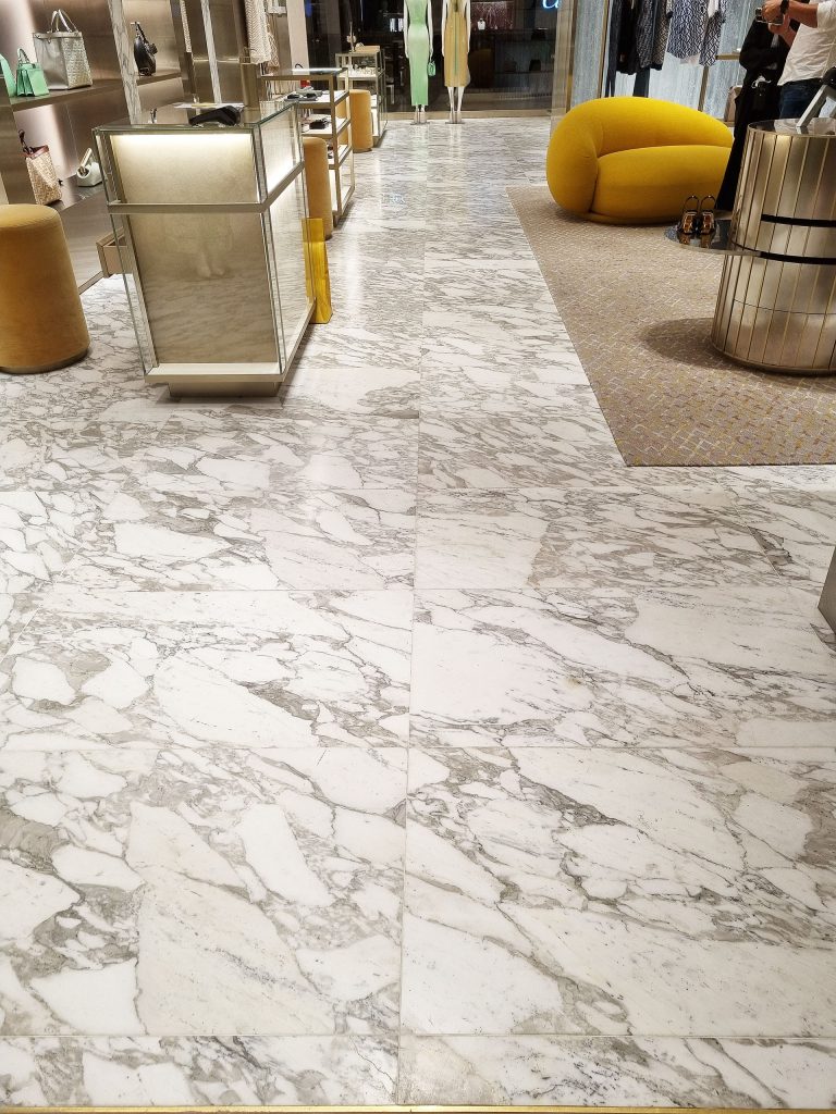 Loja Fendi com Calacatta Vagli fornecido pela Stone Marmi Boutique